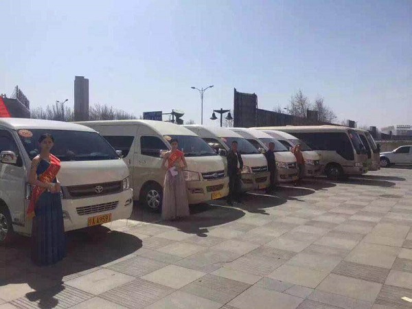 旅游包车